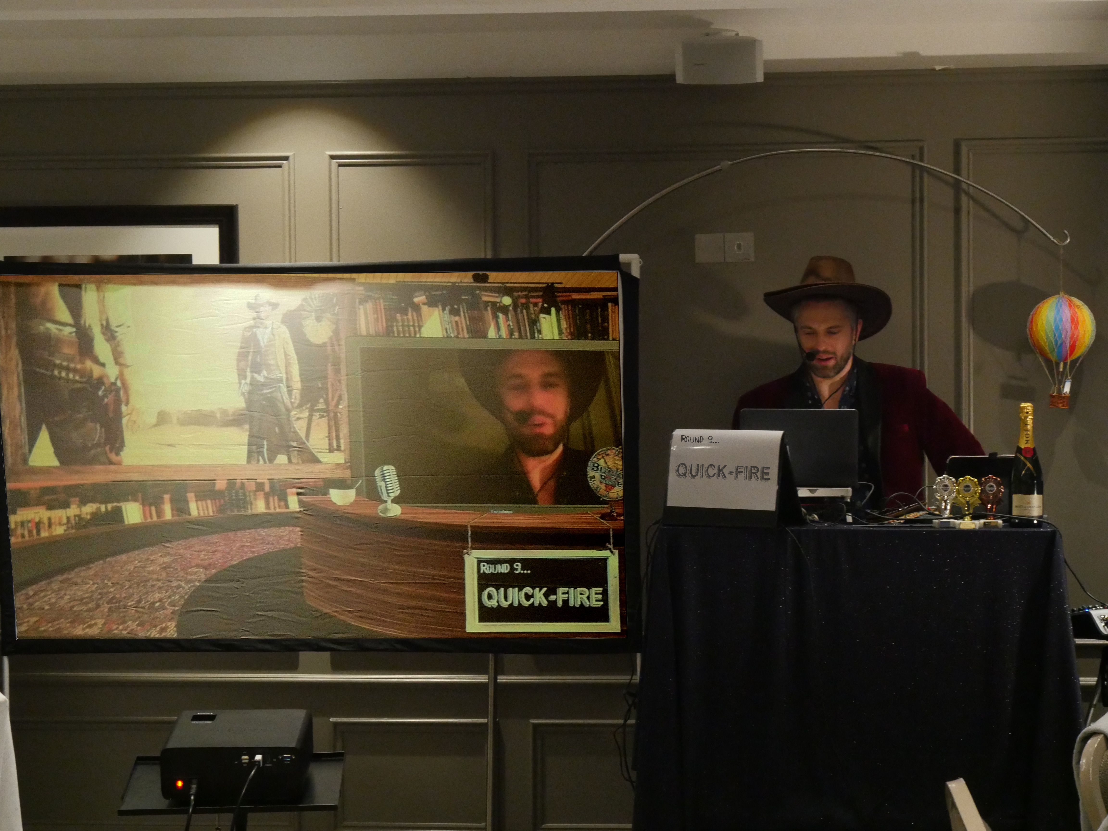 Fat Big Quiz Hire - image 3