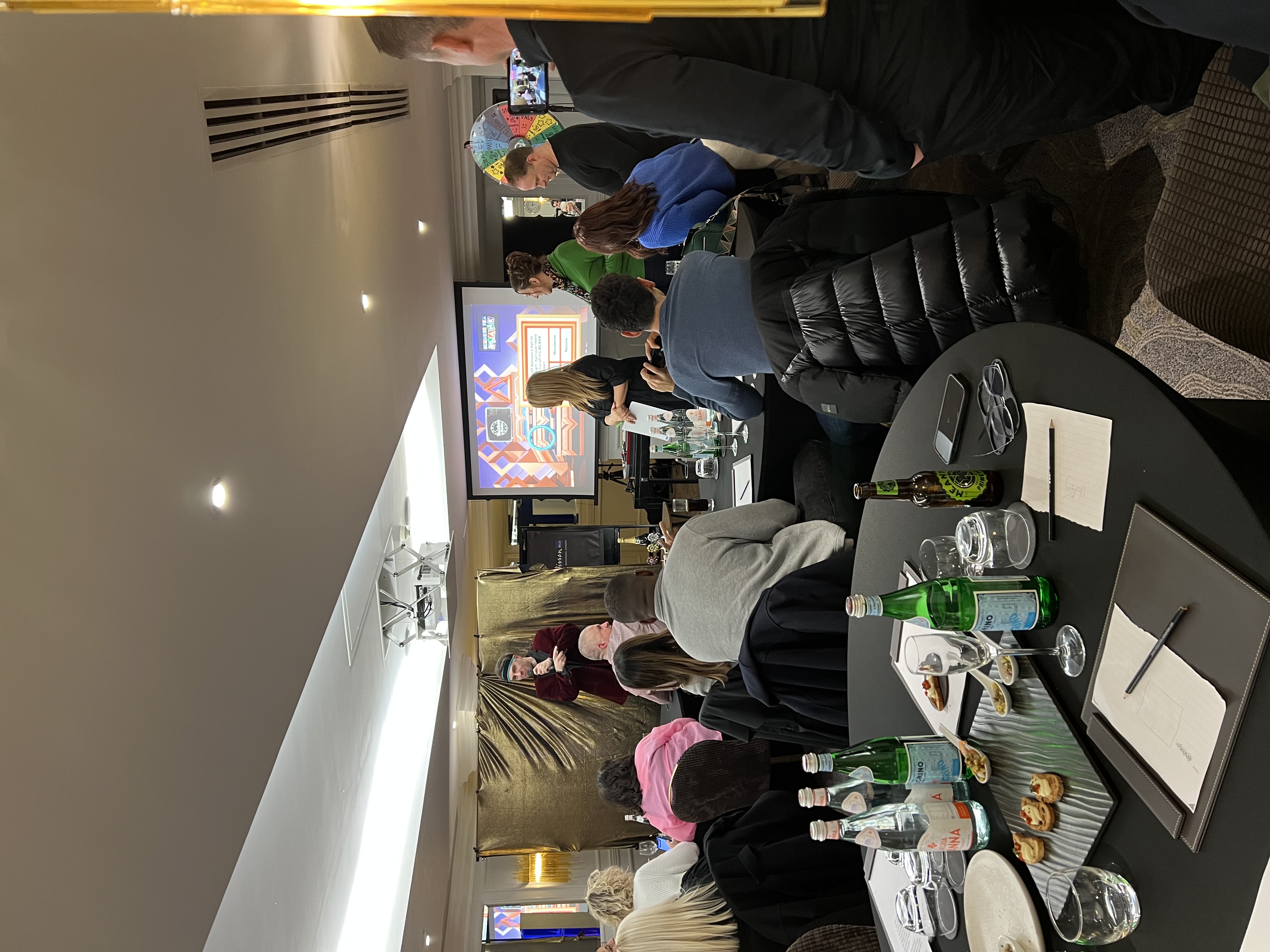 Fat Big Quiz Hire - image 2